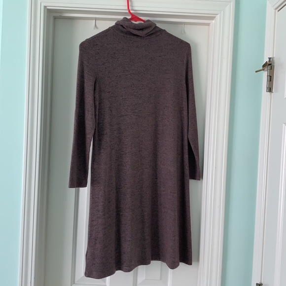 American Eagle Long sleeve/turtleneck dress - Picture 2 of 4